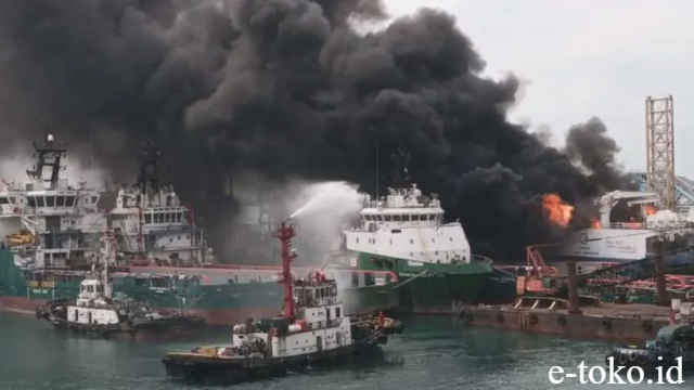 Insiden Kebakaran di Galangan Kapal PT ASL Batam